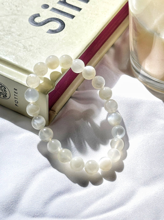 White Moonstone | Moonlight Glow Bracelet